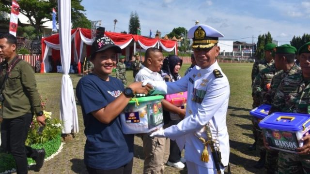 Prajurit Lanal Lampung Ikuti Upacara Peringatan HUT Ke-80 TNI di Lapangan Korpri Bandar Lampung