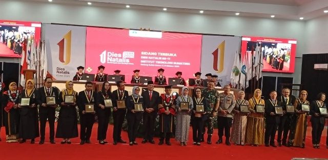 ITERA Gelar Dies Natalis Ke 11 dan Berikan Penghargaan Kepada 15 Orang Peduli Pendidikan