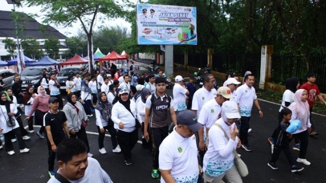 Ribuan Warga Banten Meriahkan Jalan Sehat HPN 2026, Antusias Sambut Kedatangan Presiden Esok