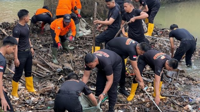 Wujudkan Kepedulian, Batalyon A Pelopor Gelar Bakti Sosial di Bataranila