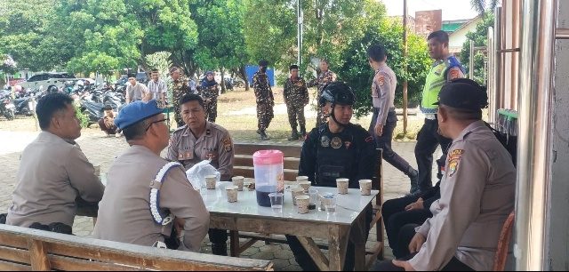 Personel Batalyon C Pelopor Laksanakan Patroli Dialogis dan Kamtibmas di Lampung Utara