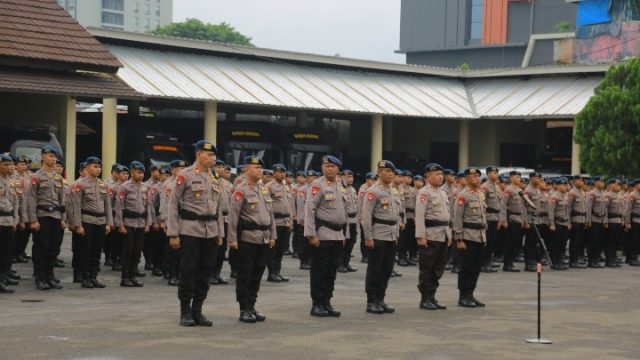 Apel Pagi Gabungan Personel Satbrimob Polda Lampung Dipimpin Langsung Dansat Brimob Kombes Pol. Yustanto Mujiharso, S.I.K., M.Si.