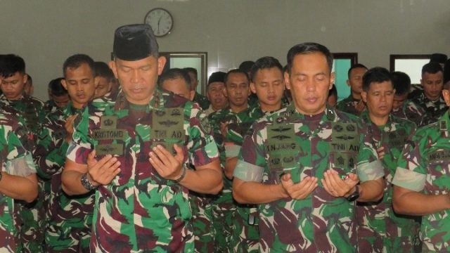 Kodam XXI/Radin Inten Laksanakan Sholat Ghaib untuk Prajurit TNI yang Gugur di Misi UNIFIL