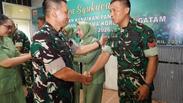 25 Orang Prajurit Naik Pangkat, Danrem 043/Gatam : Pangkat Yang Disandang Harus Diikuti Dengan Peningkatan Kualitas Diri
