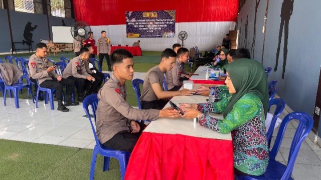 URGENT . . ., Donor Darah Dari Satuan Brimob Bantu Penuhi Kebutuhan Stok Darah A+ dan O+