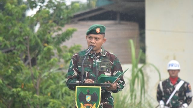 Pupuk Disiplin, Nasionalisme, dan Dedikasi, Prajurit dan PNS Korem 043/Gatam Ikuti Upacara Bulanan 