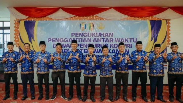 Ketua Dewan Pengurus Korpri Marindo Kurniawan Kukuhkan Dewan Pengurus Korpri PAW Kabupaten Way Kanan Masa Bakti 2023-2028