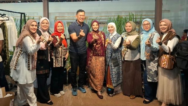 Dari Benang Emas Hingga Harapan Baru,, Asri Tapis Bawa Warisan Lampung Bersinar Di Ajang Persit Bisa Dua