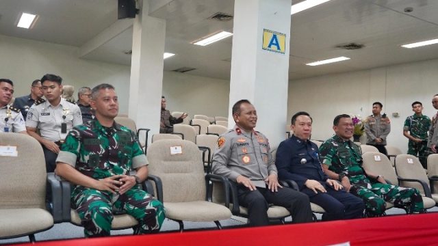 Kasrem 043/Gatam Hadiri Rapurna DPRD Provinsi Lampung 
