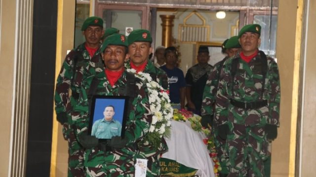 Kodim 0410/KBL Berduka Atas Berpulangnya Seorang Prajurit Yang Mengabdi Hingga Akhir Hayatnya. 
