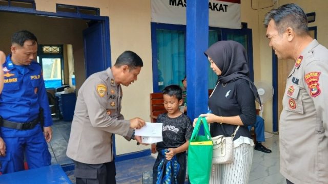 Hari Bhayangkara ke-80, Sat Polair Polres Lampung Selatan Gelar Khitan Massal dan Donor Darah di Pesisir