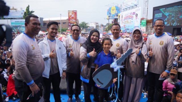 Ribuan Warga Padati Jalan Sehat HUT ke-344 Kota Bandar Lampung, Mobil dan Rumah Jadi Hadiah Utama