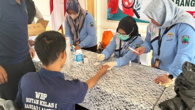Rutan Kelas I Bandar Lampung Bersama Puskesmas Karang Anyar Gelar Skrining TB Dan HIV Bagi Pegawai Serta Warga Binaan