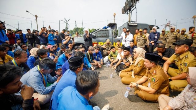 Wagub Jihan Nurlela Temui Pendemo Mahasiswa PMII Yang Sampaikan Aspirasi Tentang Persoalan Nasional dan Daerah. 