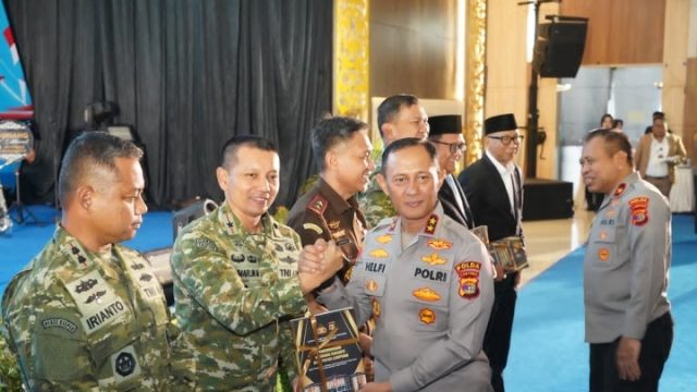 Sinergi TNI–Polri Makin Solid, Danrem 043/Gatam Hadiri Syukuran HUT Bhayangkara ke-80 Polda Lampung