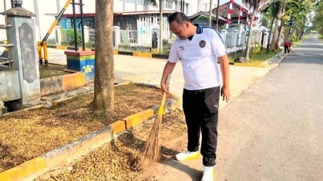 Semarak HUT ke-81 RI, Rutan Kelas I Bandar Lampung Gelar Aksi Bersih-Bersih Lingkungan