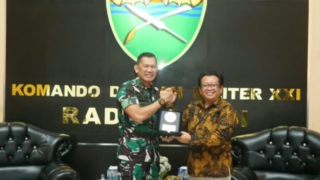 Perkuat Sinergi dan Koordinasi, Pangdam XXI/RI Terima Audiensi GM PLN UID Lampung