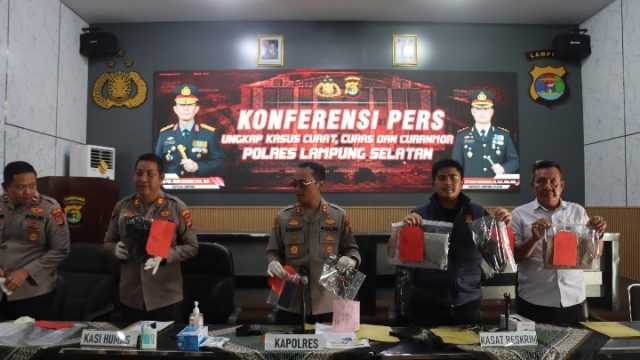 Ancam Pecahkan Kaca Mobil Pakai Batu, Pelaku Curas di Jalinsum Lampung Selatan Ditangkap