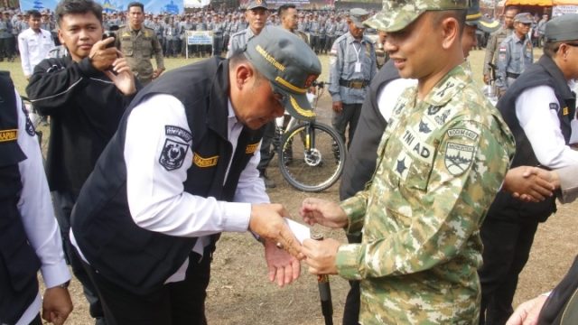 Kodim 0410/KBL Kolonel Arm Roni Hermawan Hadir Langsung Upacara Penutupan Kemah Bhakti Satya Linmas