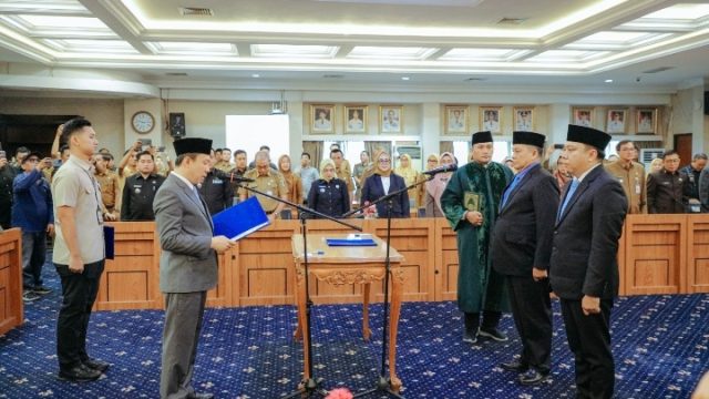 Pemprov Lampung Lantik Dua Pejabat Pimpinan Tinggi Pratama, Sekdaprov Marindo Tekankan Penguatan Pelayanan Publik dan Penegakan Aturan