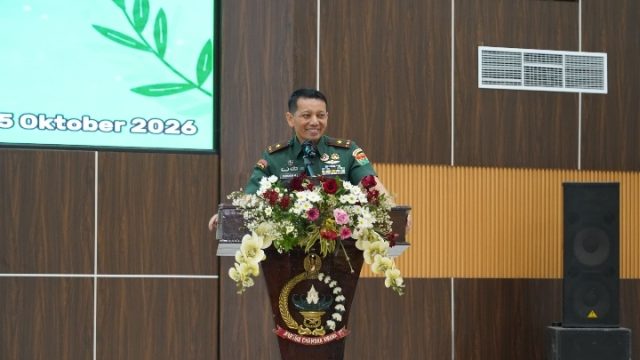 Keluarga Kuat, Pengabdian Hebat: Danrem 043/Gatam Bekali Persit Edukasi Kesehatan Mental dan Hukum
